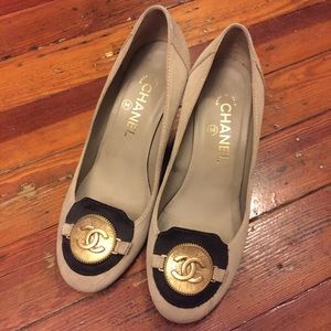 Gorgeous Original CHANEL shoes 38.5 AUTHENTIC